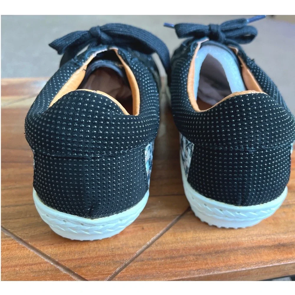 Bernie Mev Womens‎ Black Woven Dotted Low Top Sneakers Size 38/7 Lace Up Shoes